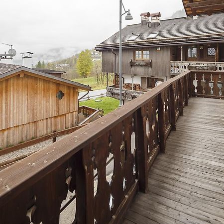Villa Lacedel - Stayincortina Кортіна-д'Ампеццо Номер фото