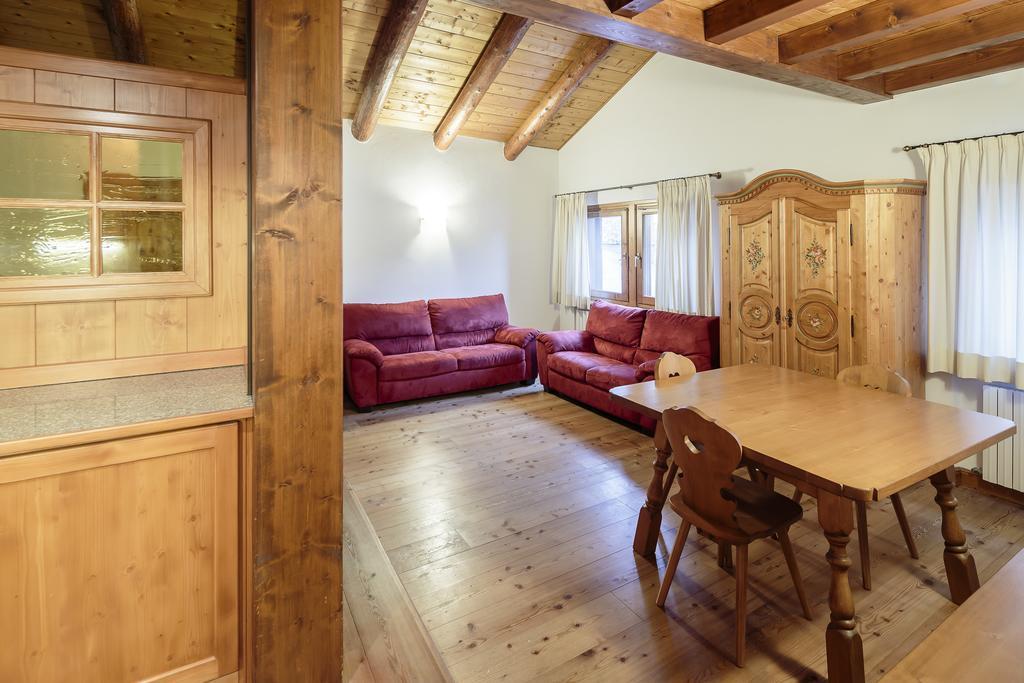 Villa Lacedel - Stayincortina Кортіна-д'Ампеццо Номер фото