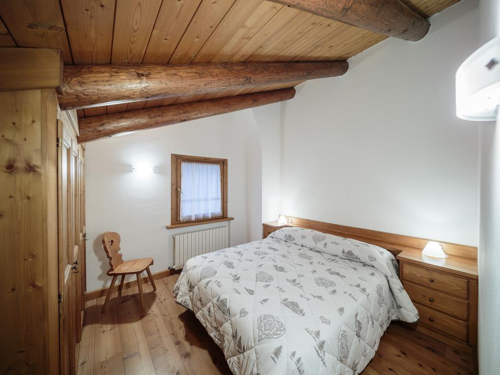Villa Lacedel - Stayincortina Кортіна-д'Ампеццо Номер фото