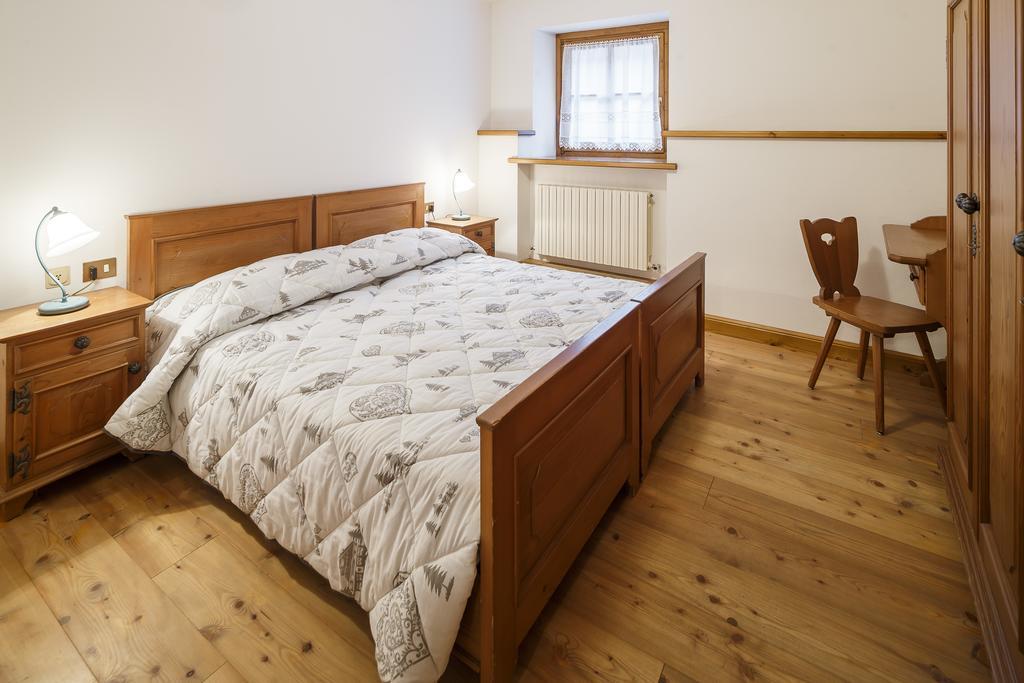 Villa Lacedel - Stayincortina Кортіна-д'Ампеццо Номер фото